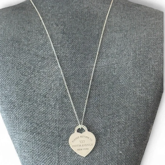 Tiffany & Co. Heart Tag Necklace RARE LIMITED EDITION 727 Fifth Ave Necklace - Picture 2 of 11